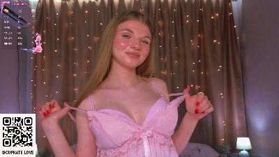 LeannaSwogger live cam on Cam4