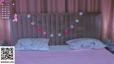 LeannaSwogger live cam on Cam4