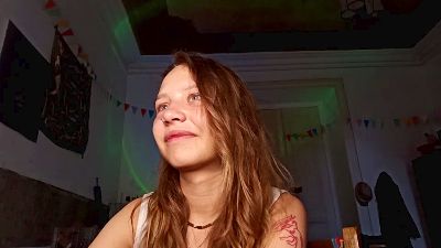 LeannaSwonger live cam on Cam4