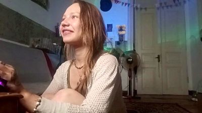 LeannaSwonger live cam on Cam4