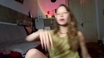 LeannaSwonger live cam on Cam4