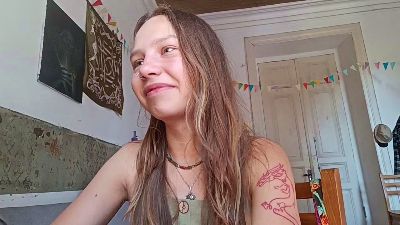 LeannaSwonger live cam on Cam4