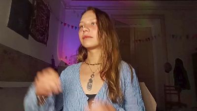 LeannaSwonger live cam on Cam4