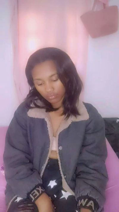 Leasexy01 live cam on Cam4