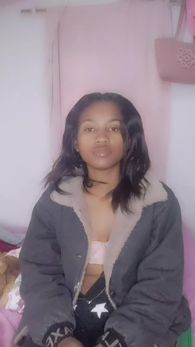 Leasexy01 live cam on Cam4