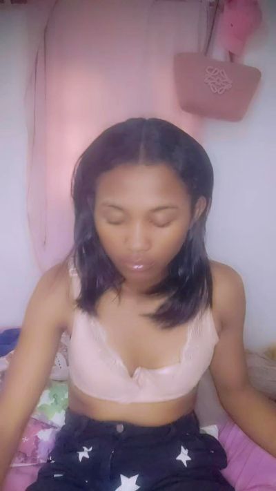 Leasexy01 live cam on Cam4