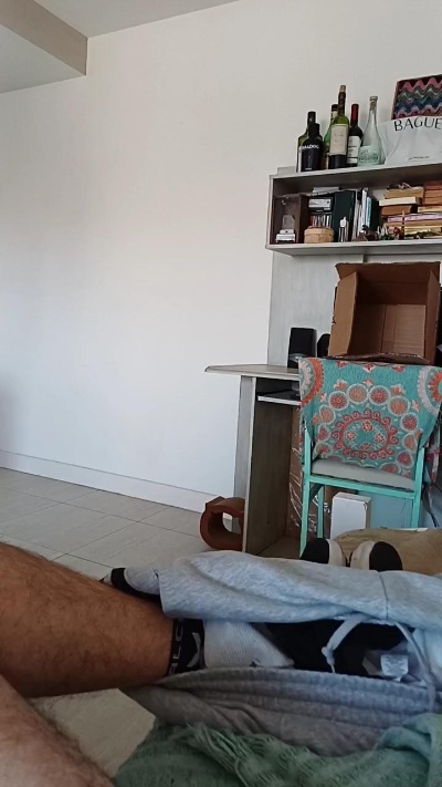 LecheroMdq live cam on Cam4