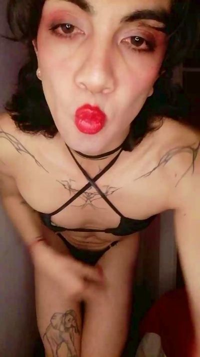 Lecoco33 live cam on Cam4