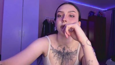 LedaAnglin live cam on Cam4