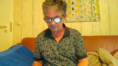Ledersaar live cam on Cam4