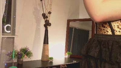 LeeanneBozelle live cam on Cam4