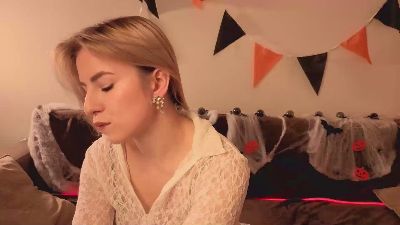LeeanneBozelle live cam on Cam4
