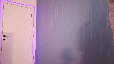 LeeanneBozelle live cam on Cam4