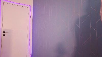 LeeanneBozelle live cam on Cam4