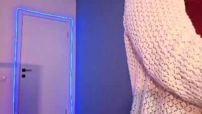 LeeanneBozelle live cam on Cam4