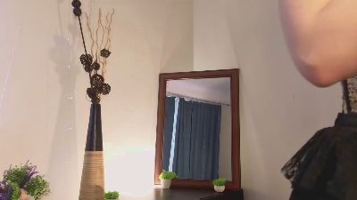 LeeanneBozelle live cam on Cam4