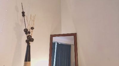 LeeanneBozelle live cam on Cam4