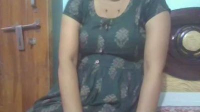 Leela1996 live cam on Cam4