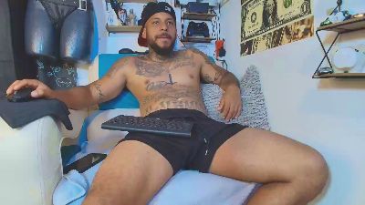 Leenar_key live cam on Cam4