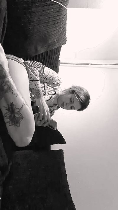 Leeri7 live male webcam from United Kingdom