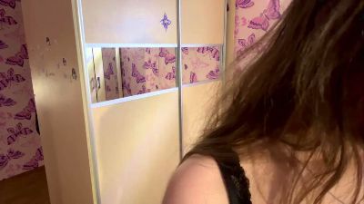 LeesaScheide live cam on Cam4