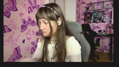 LeesaScheide live cam on Cam4