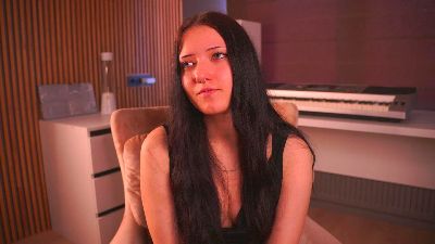 LeiaMacentee live cam on Cam4