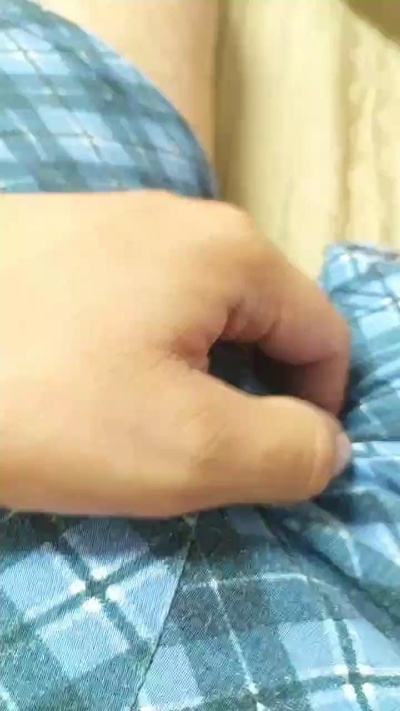 Leielui95 live cam on Cam4