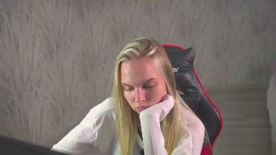 LeighDisharoon live cam on Cam4