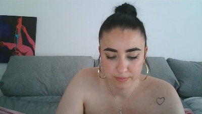 LeilaCG28 live cam on Cam4