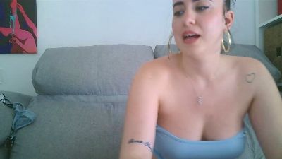 LeilaCG28 live cam on Cam4