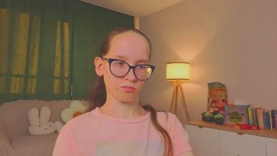 LeilaDurow live cam on Cam4
