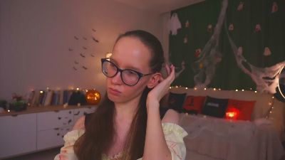 LeilaDurow live cam on Cam4