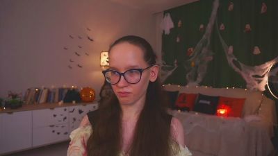 LeilaDurow live cam on Cam4