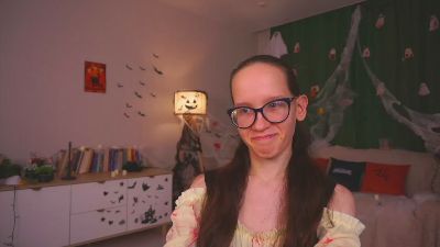 LeilaDurow live cam on Cam4
