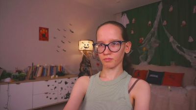 LeilaDurow live cam on Cam4
