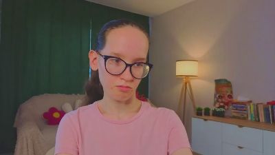 LeilaDurow live cam on Cam4