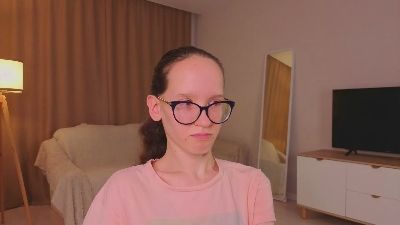LeilaDurow live cam on Cam4