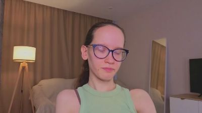 LeilaDurow live cam on Cam4