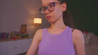 LeilaDurow live cam on Cam4