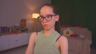 LeilaDurow live cam on Cam4