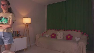 LeilaDurow live cam on Cam4