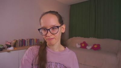 LeilaDurow live cam on Cam4