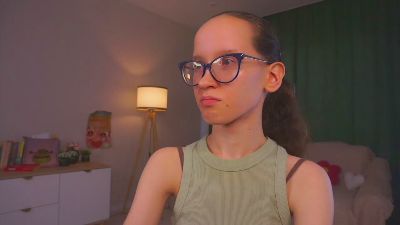 LeilaDurow live cam on Cam4