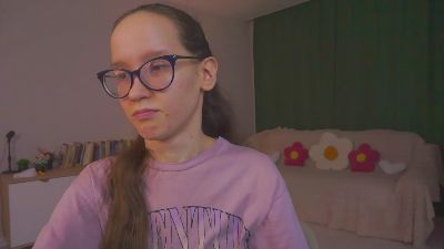 LeilaDurow live cam on Cam4