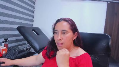 LeilaSmithh live cam on Cam4