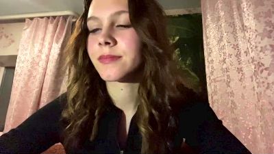LeishaGrueber live cam on Cam4