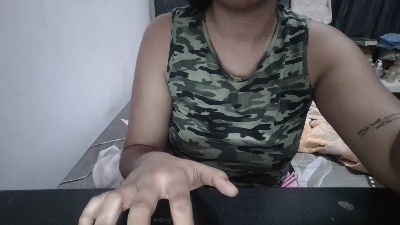 LekkereYasmine live cam on Cam4