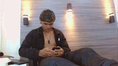Lelehott01 live cam on Cam4