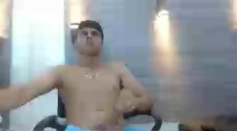 Lelehott01 live cam on Cam4